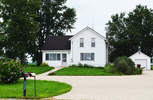 Real Estate Auction, 3 Bedroom country farm house on 1 acre in Allen County